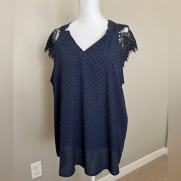 NWT Navy Blue Blouse with Lace Cap Sleeves - Picture 1 of 2